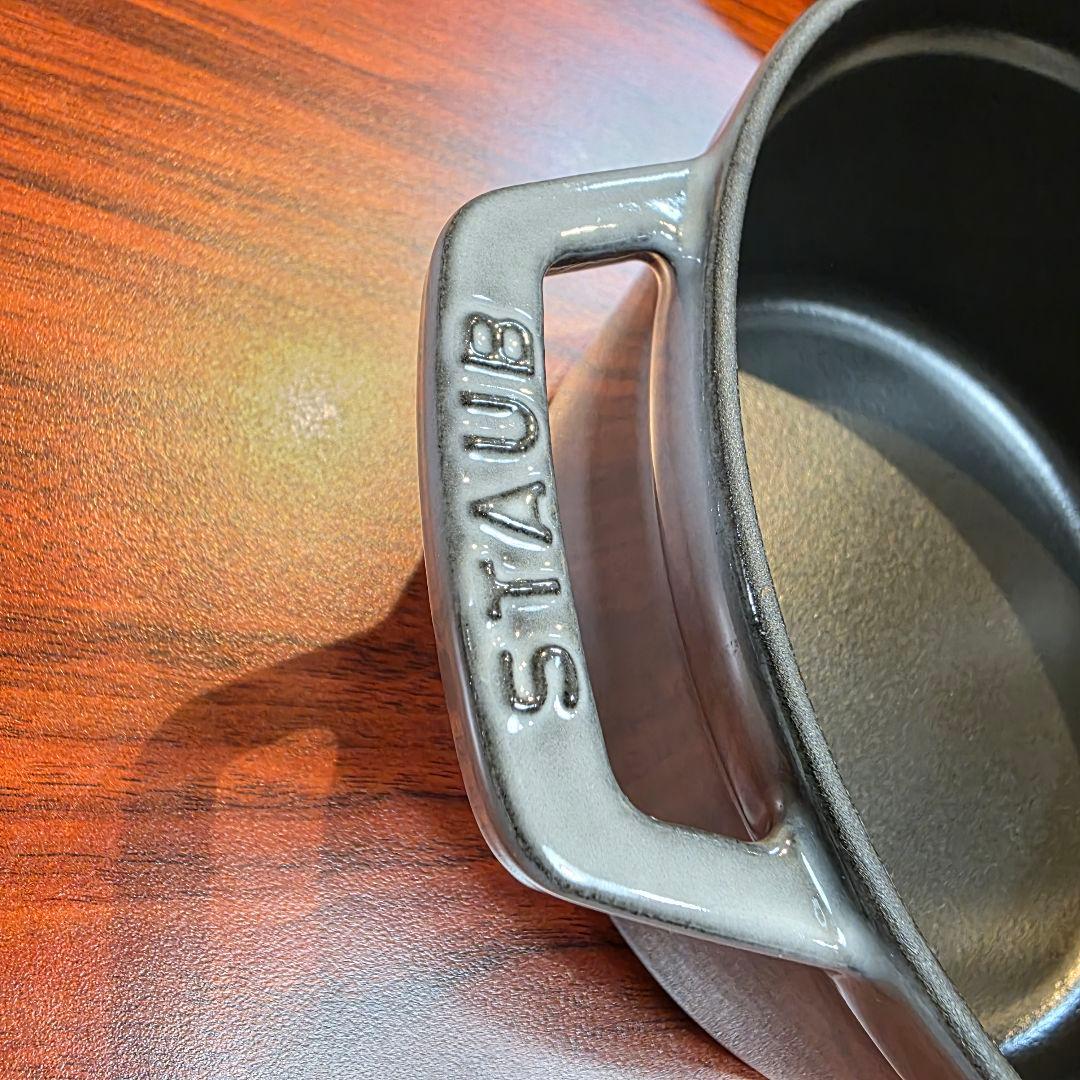 週末限定 staub 18cm ピコ・ココット ラウンド グレー
