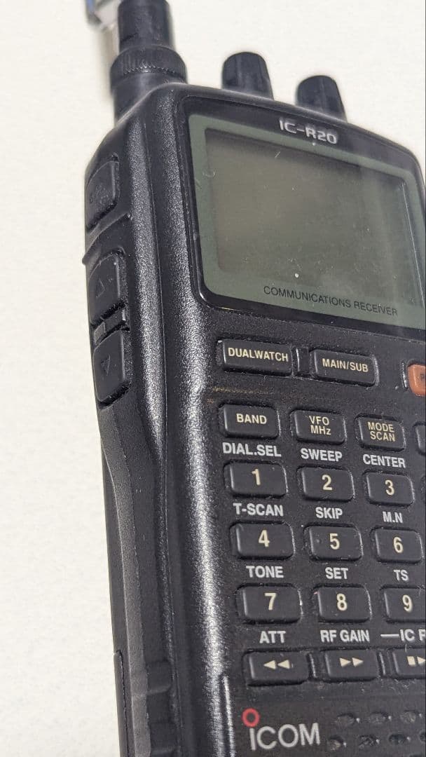 わわわ。【入手困難！】アイコム広帯域ハンディ受信機IC-R20
