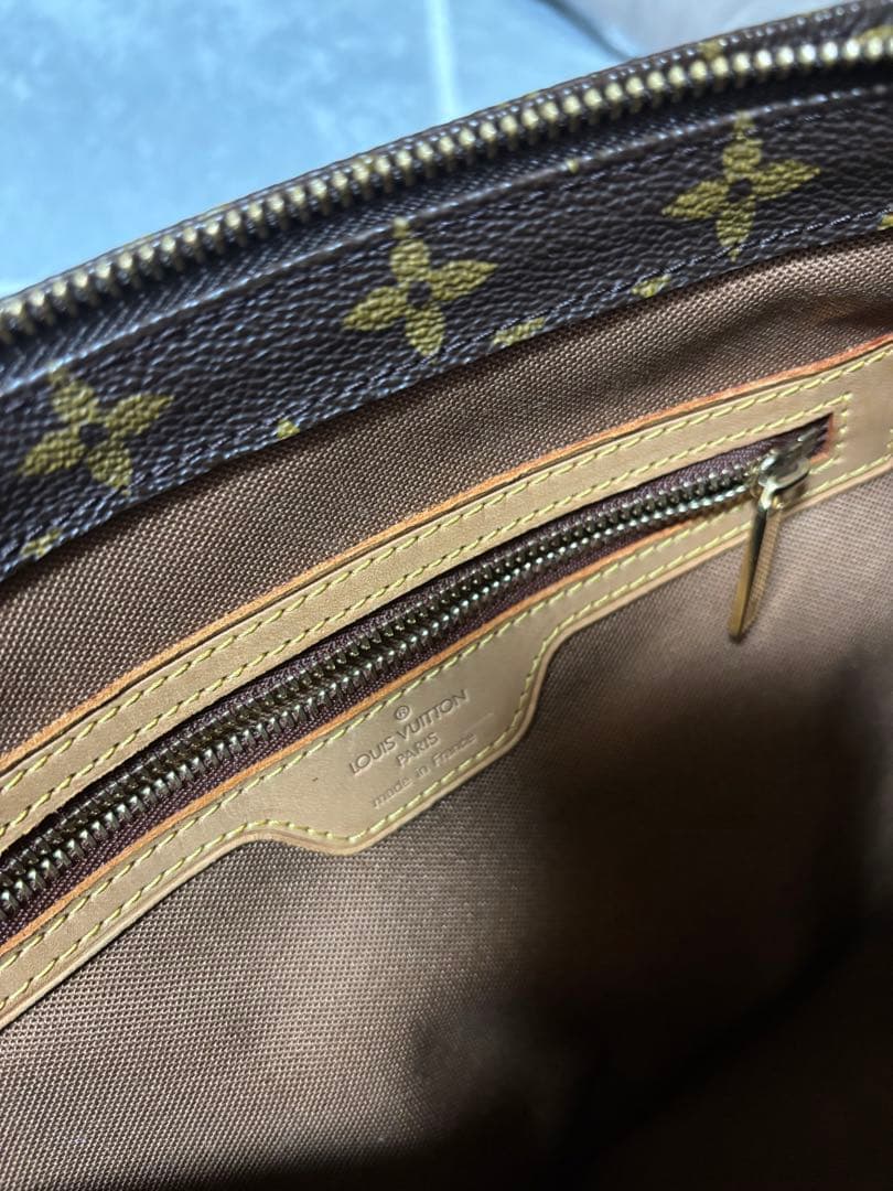 ルイヴィトン　ショルダーバック（レア・中古美品）ガバピアノ