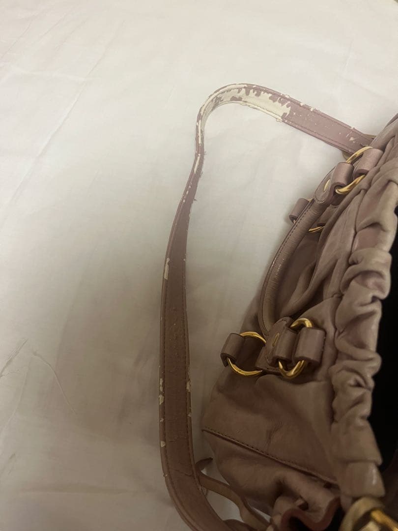 ピンク ギャザー付きハンドバッグ miumiu