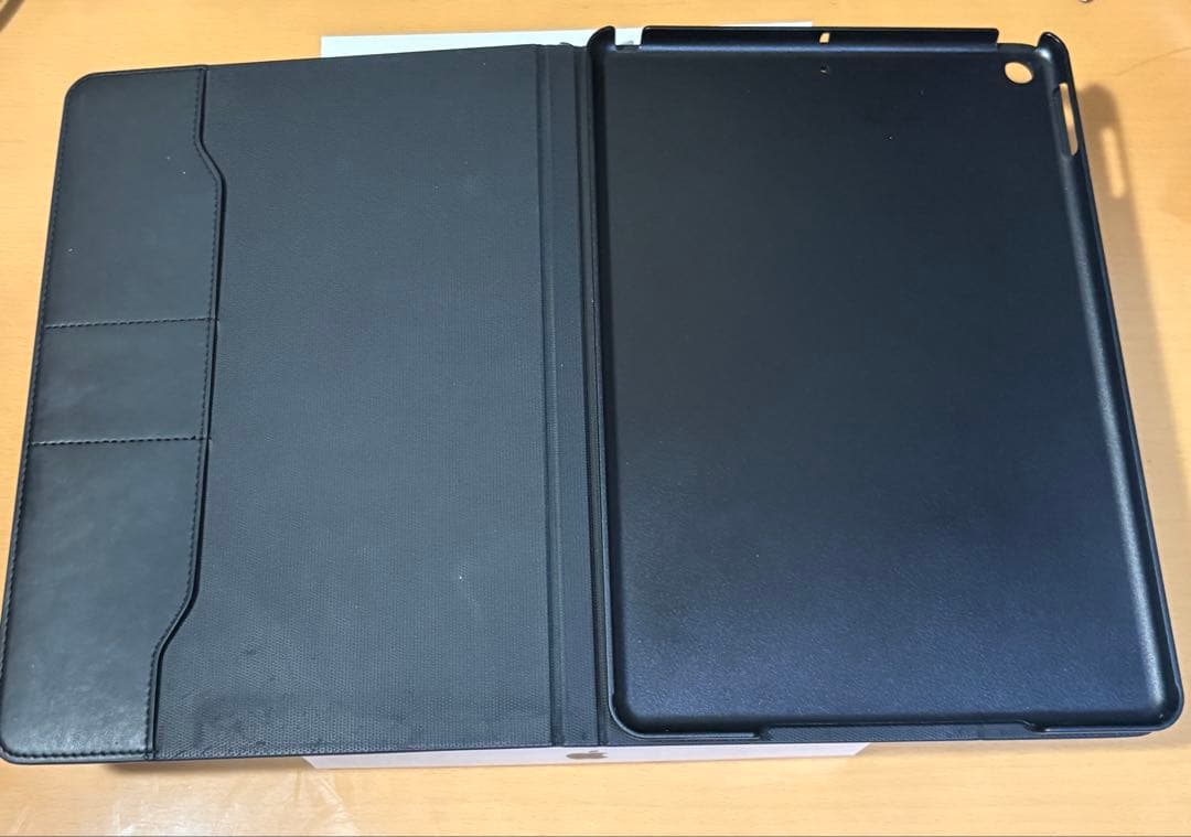 Apple ipad 第8世代 Wi-Fi Celluar 電池99% ケース付