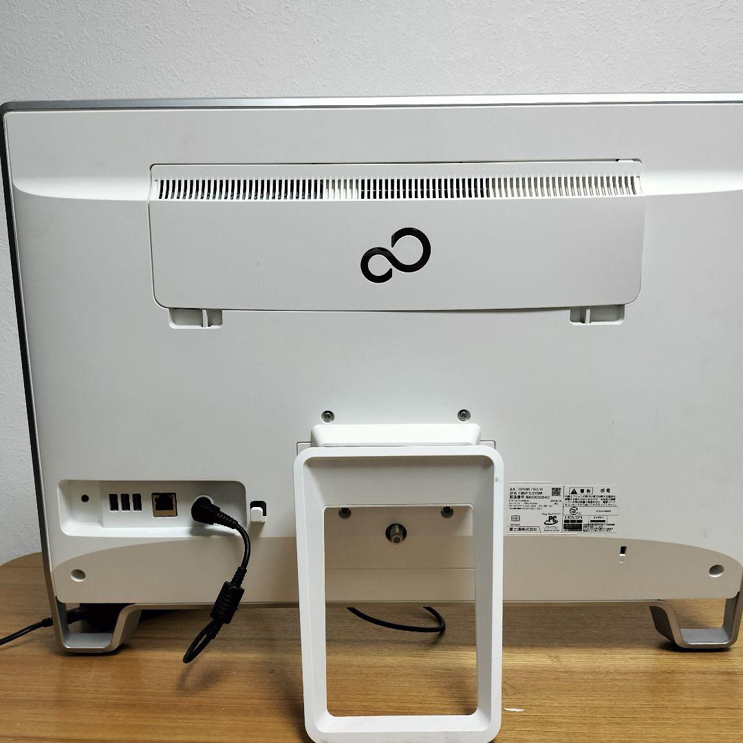 富士通　FMVF53YDW一体型【used品.初期化済、8年前購入、】