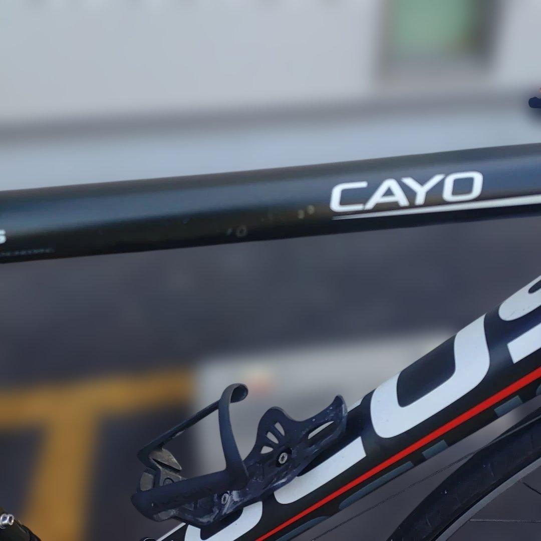 FOCUS CAYO フル・カーボン・フレーム　シマノ105　ロードバイク