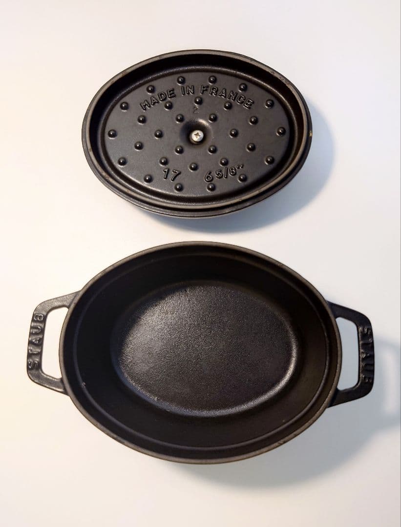 ストウブ ココット オーバル 17cm ブラック