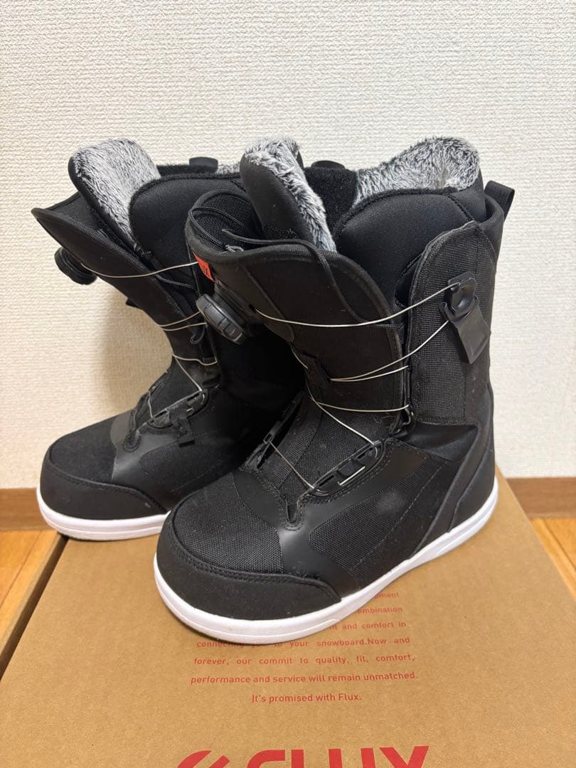 FLUX X23FBB60 スノーボードブーツ ブラック/ホワイト