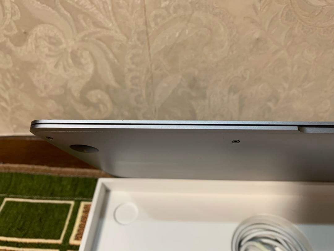 Apple MacBook Air 13インチ シルバー