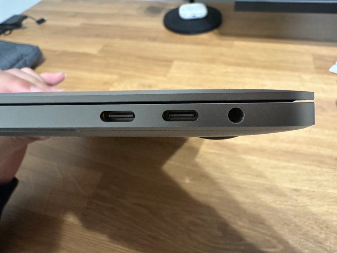 【美品】MacBook Pro 13 2020 Core i5 16G 512G