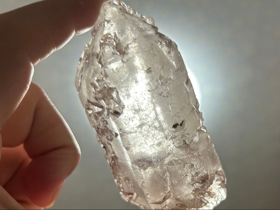 総重量1400g！アイスクリスタル（蝕像水晶）ニルヴァーナクォーツ