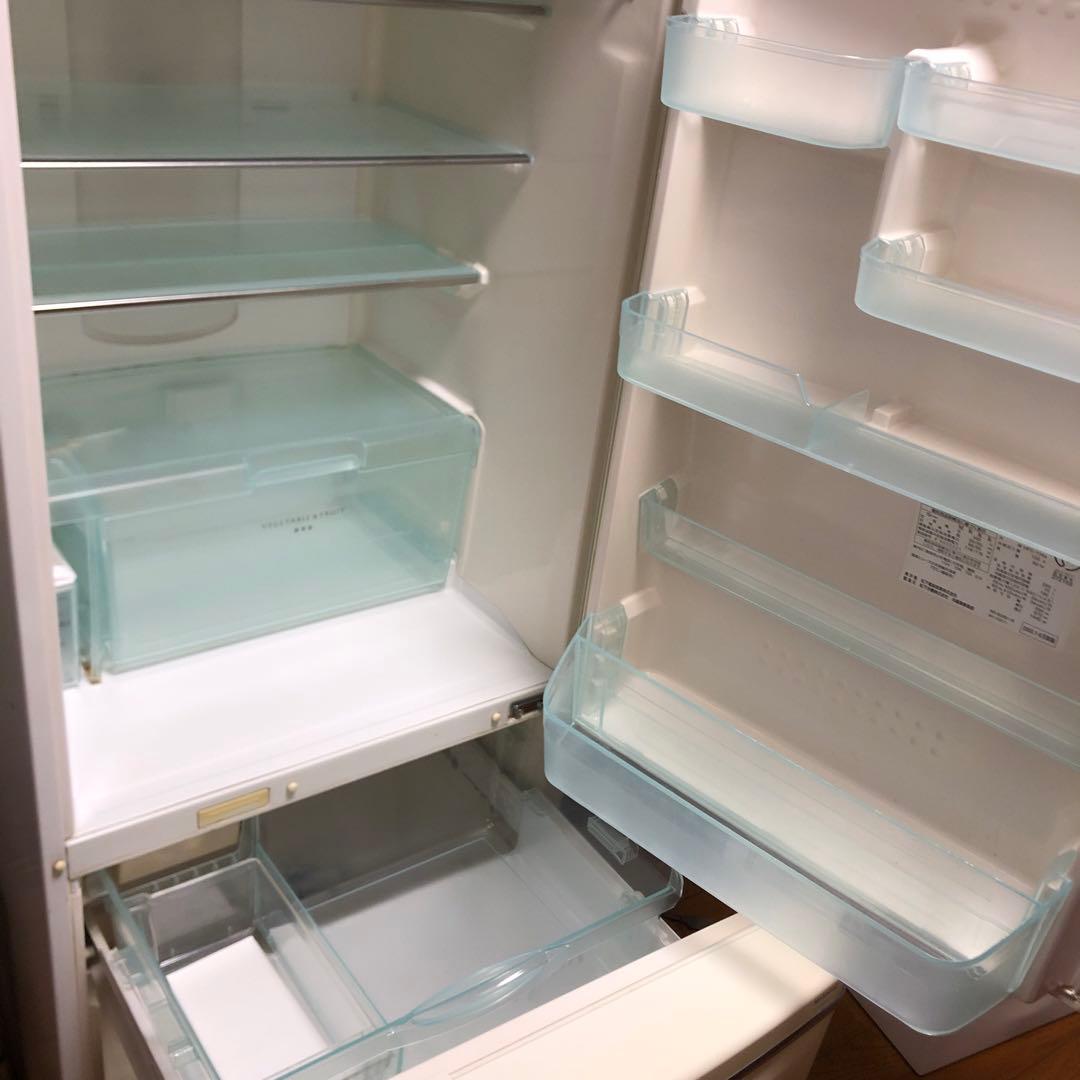 送料込みナショナルWiLL FRIDGE クリームホワイトレトロ冷蔵庫　260l