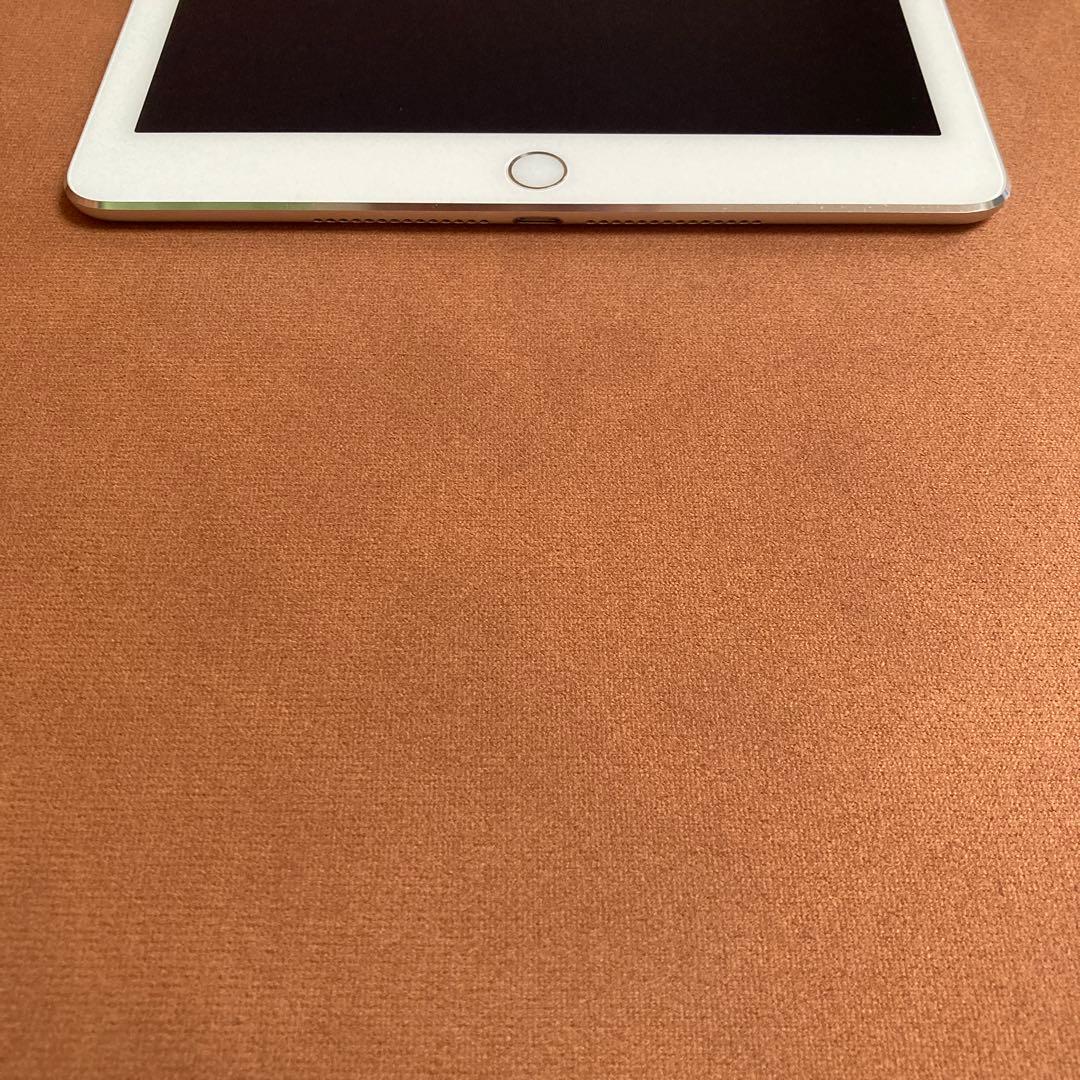 9976 電池良好 比較的美品 iPad Air2 第2世代 16GB au
