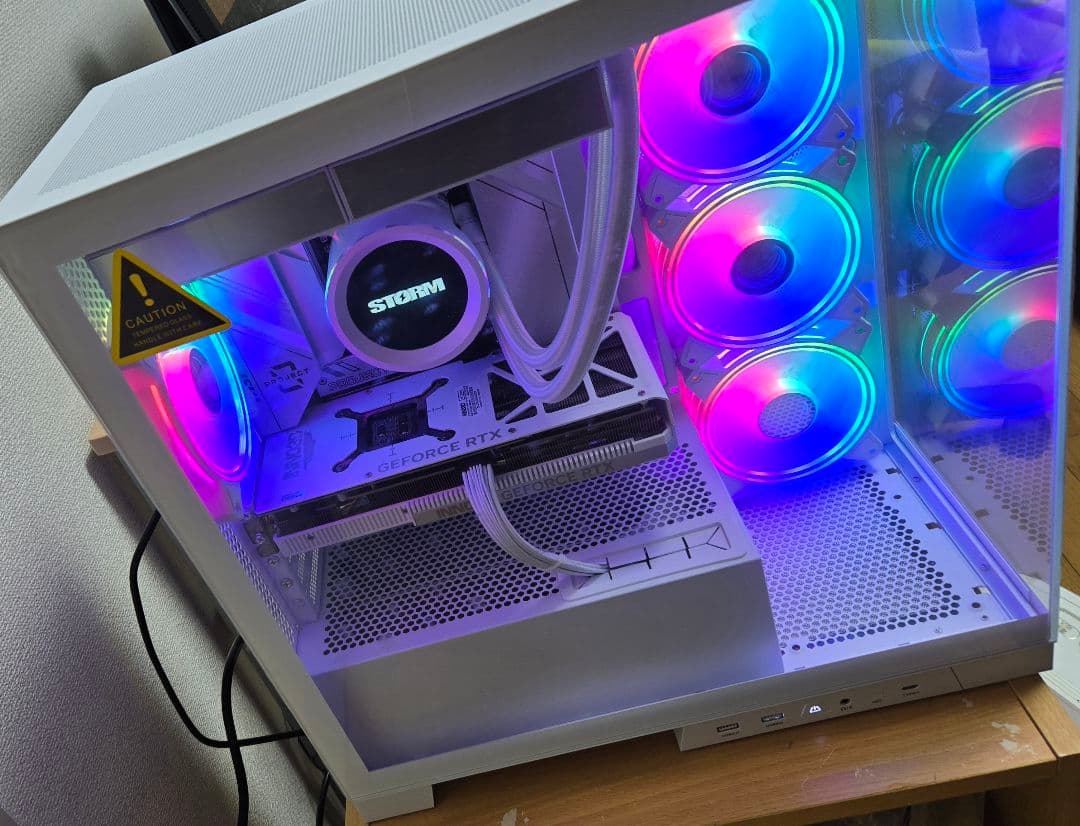 稼働少 美品 高性能 ホワイト ゲーミングpc i7 4070Ti SUPER