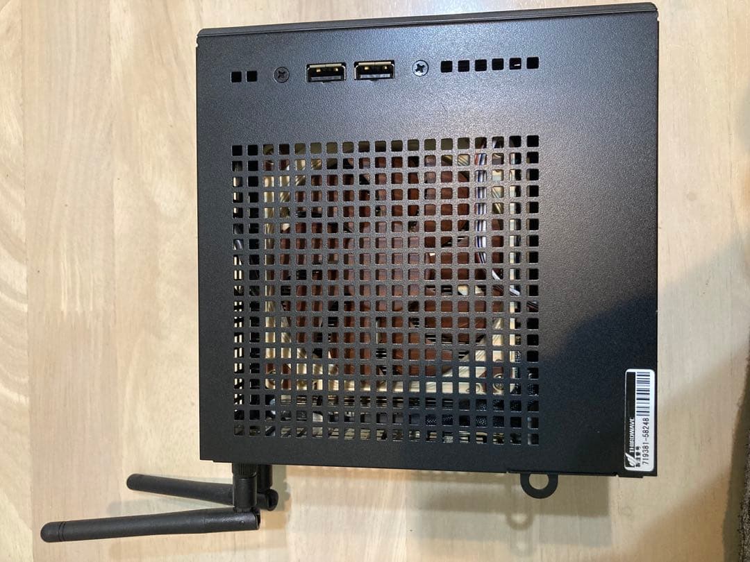 [ジャンク] DeskMiniX300 Ryzen5PRO 4650G 16GB