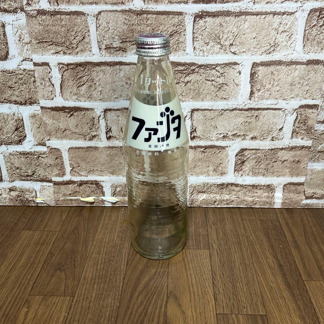 【昭和レトロ】1リットル　空瓶・キリンコンテナケース　ファンタ キリンレモン