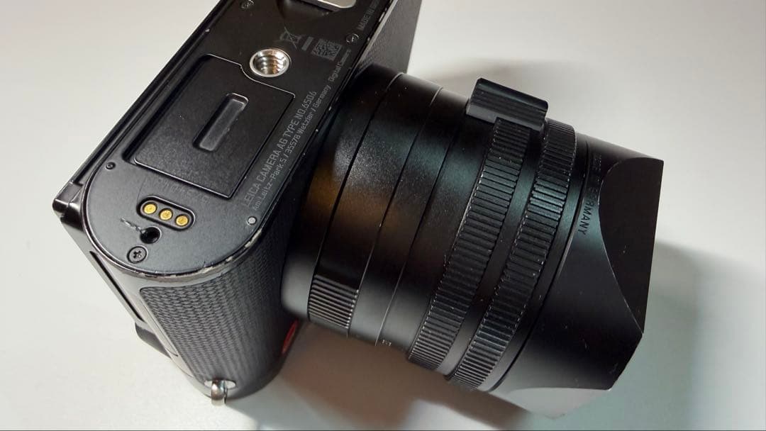 LEICA Q3 予備バッテリー付き