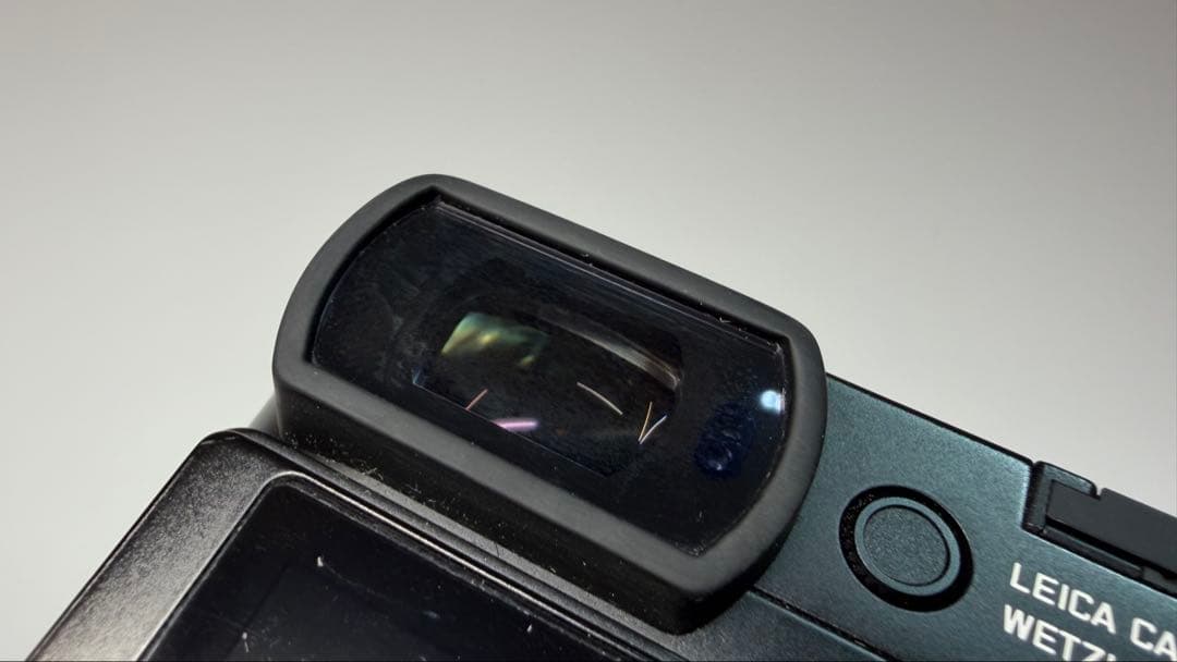 LEICA Q3 予備バッテリー付き