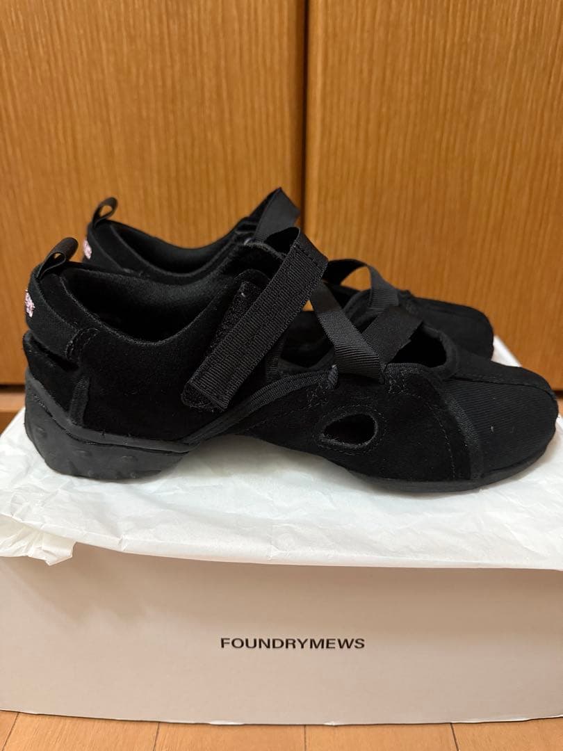 Foundry Mews 別注 canvas shoes