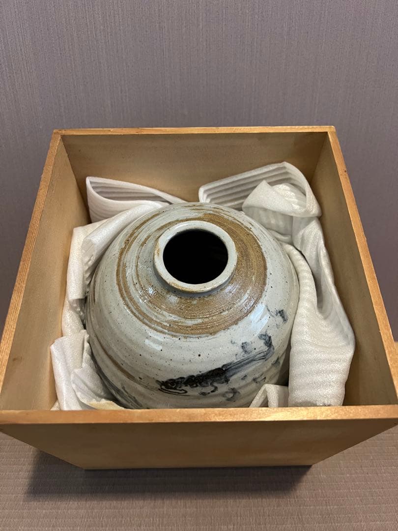 魚の絵柄 陶器製 花瓶