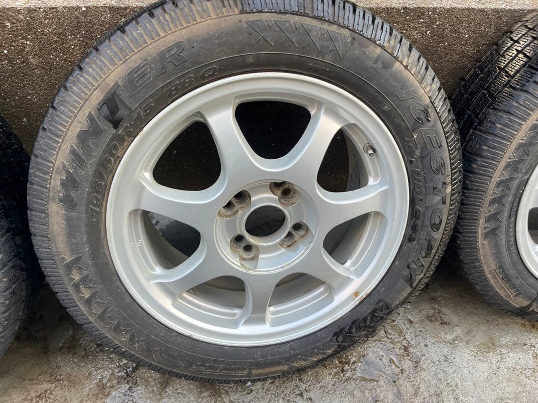 15インチ スタッドレスタイヤ ホイールセット　4穴マルチ