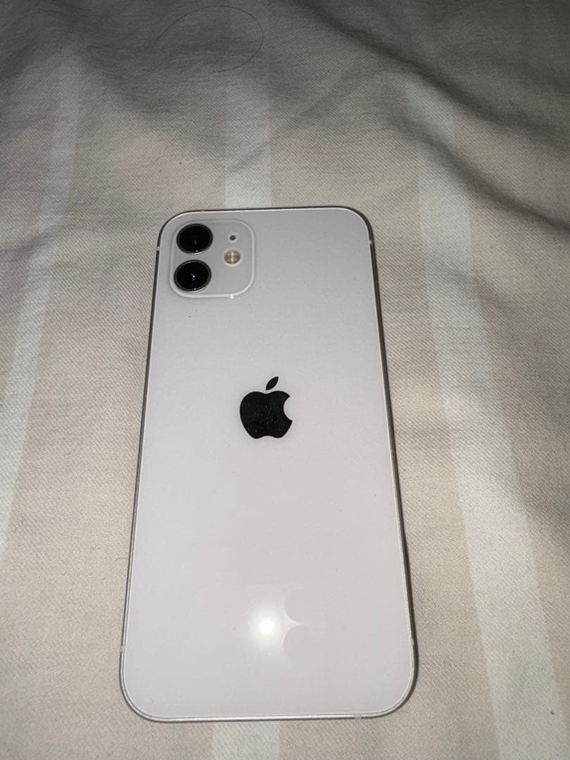 Apple iPhone 12 ホワイト 本体