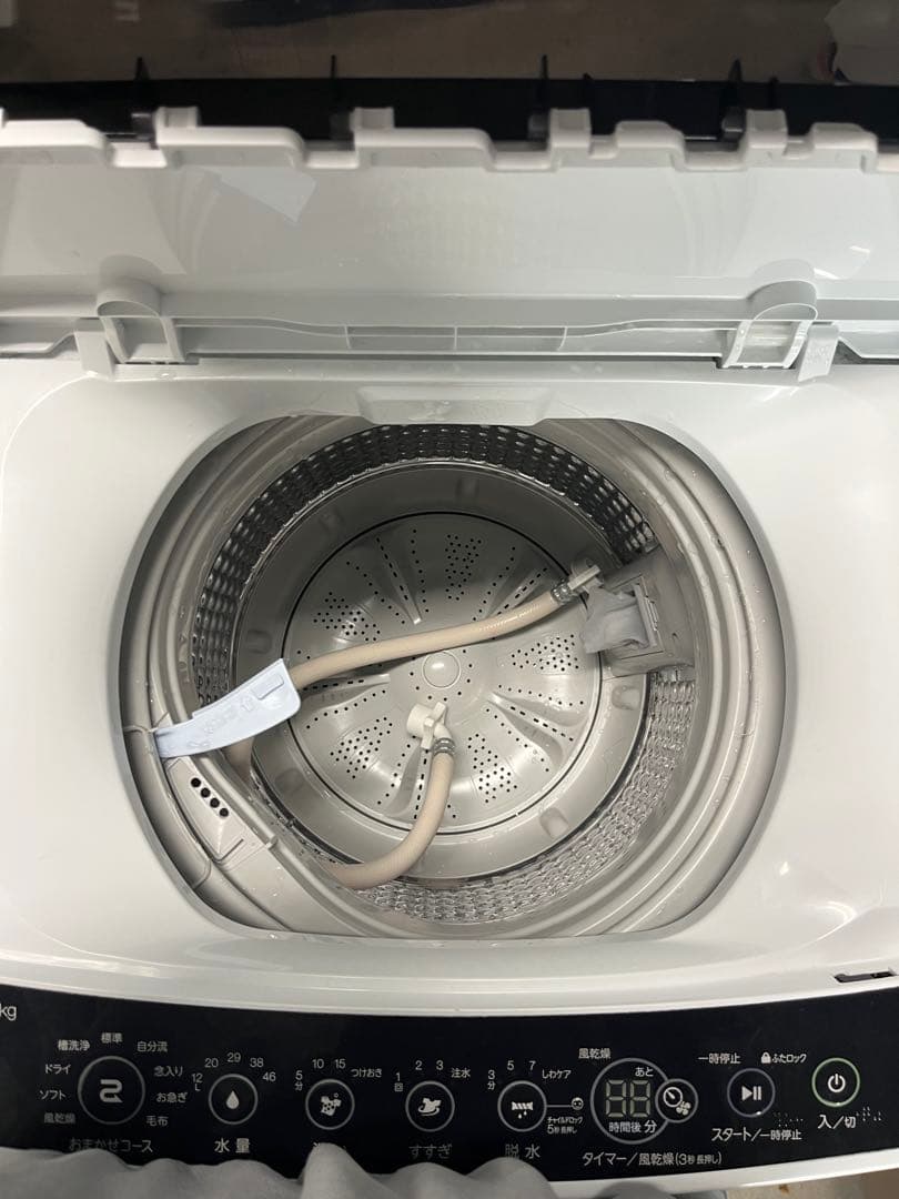 【送料無料】ハイアール5.5kg 洗濯機JW-C55D-K 2022年製　　T