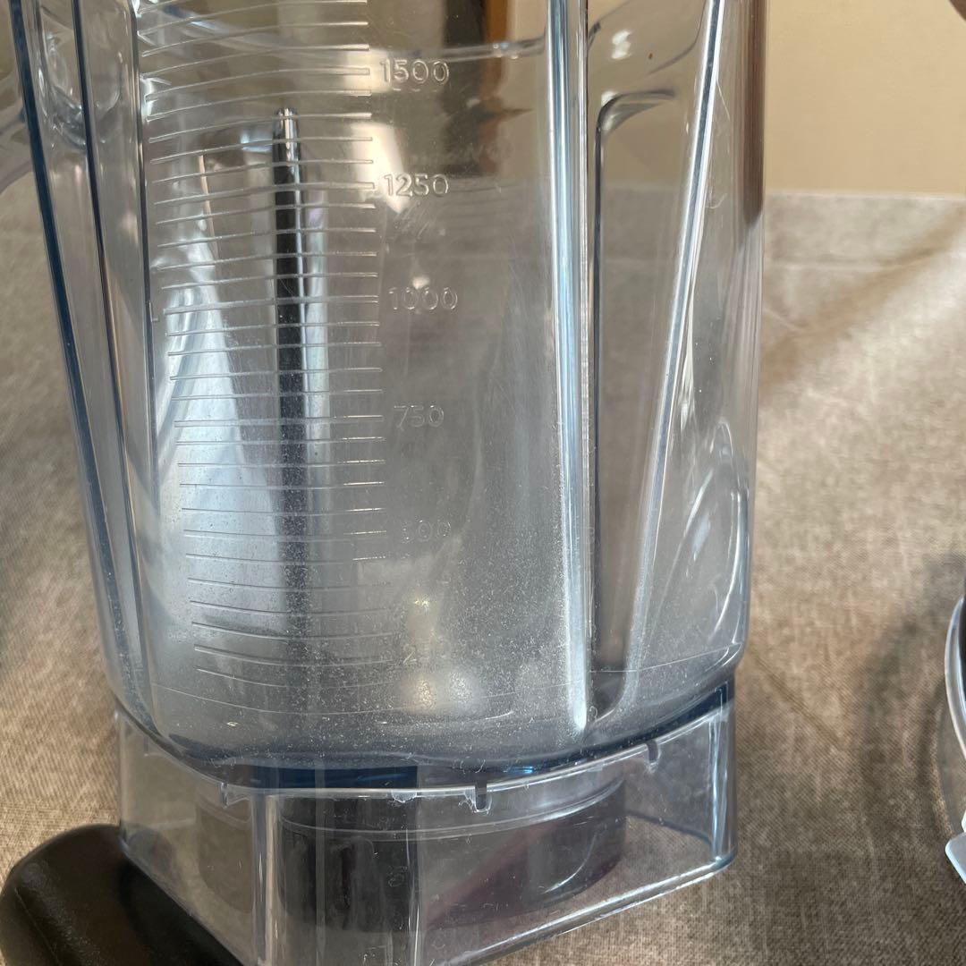 【訳あり】Vitamix Aseries用 ウェットコンテナ2.0L　タンパー付