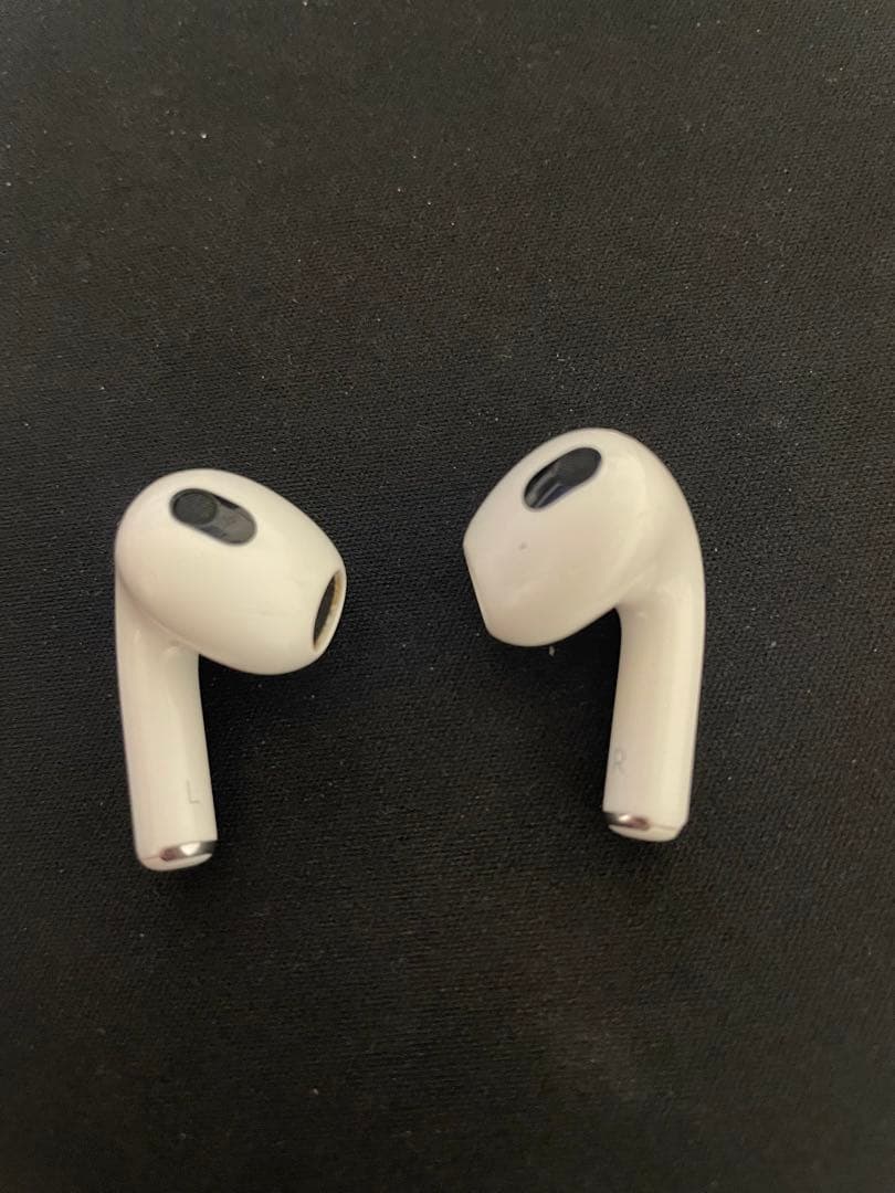 両耳有AirPods第三世代本体 ホワイト