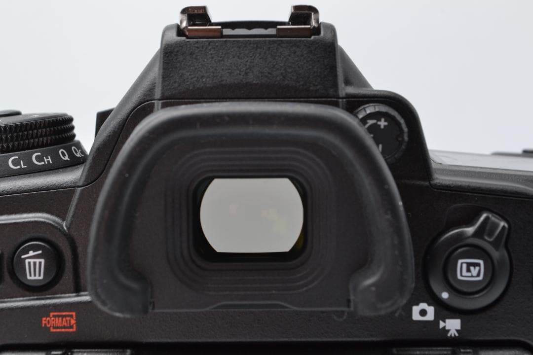 Nikon D780 デジタル一眼レフカメラ 本体　《ショット数　1983回》