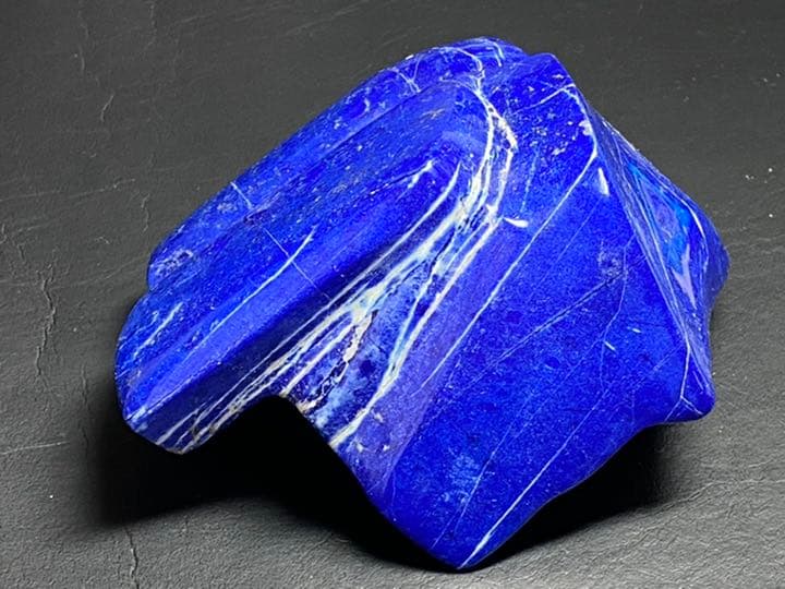 ラピスラズリ  磨き　668g