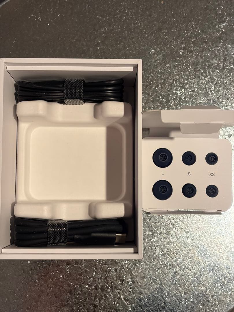 Bowers & Wilkins Pi8 B&W イヤホン ブルー