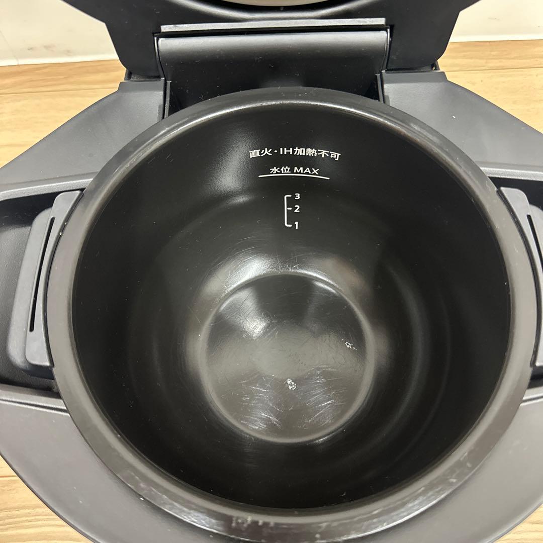 SHARP 水なし自動調理鍋　KN-HW16G-B