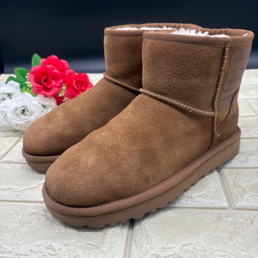❤️美品❤️ UGG ムートンブーツ　1108231 クラシックミニ ラバーロゴ