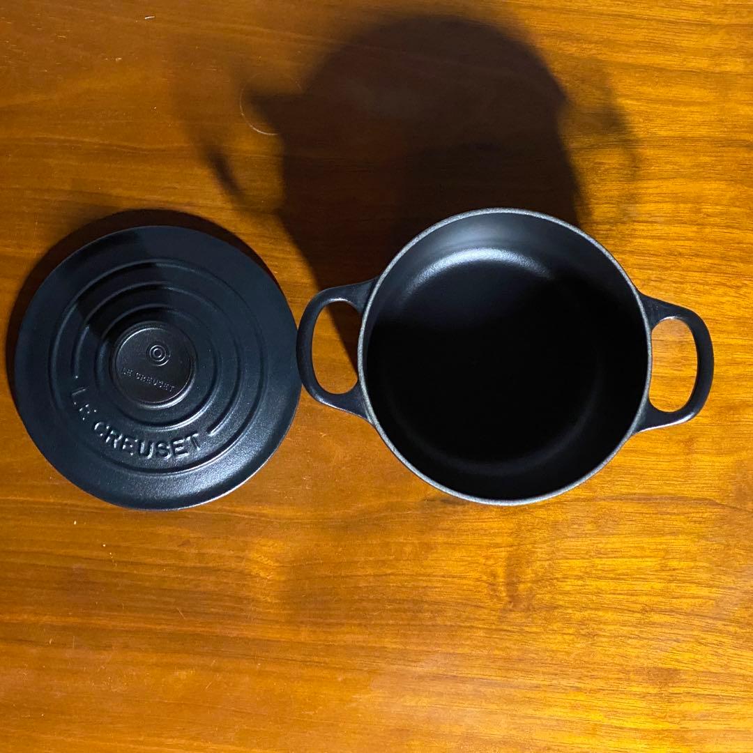 ル クルーゼ　両手鍋 ココット・ロ ンド 14 マットブラック 黒