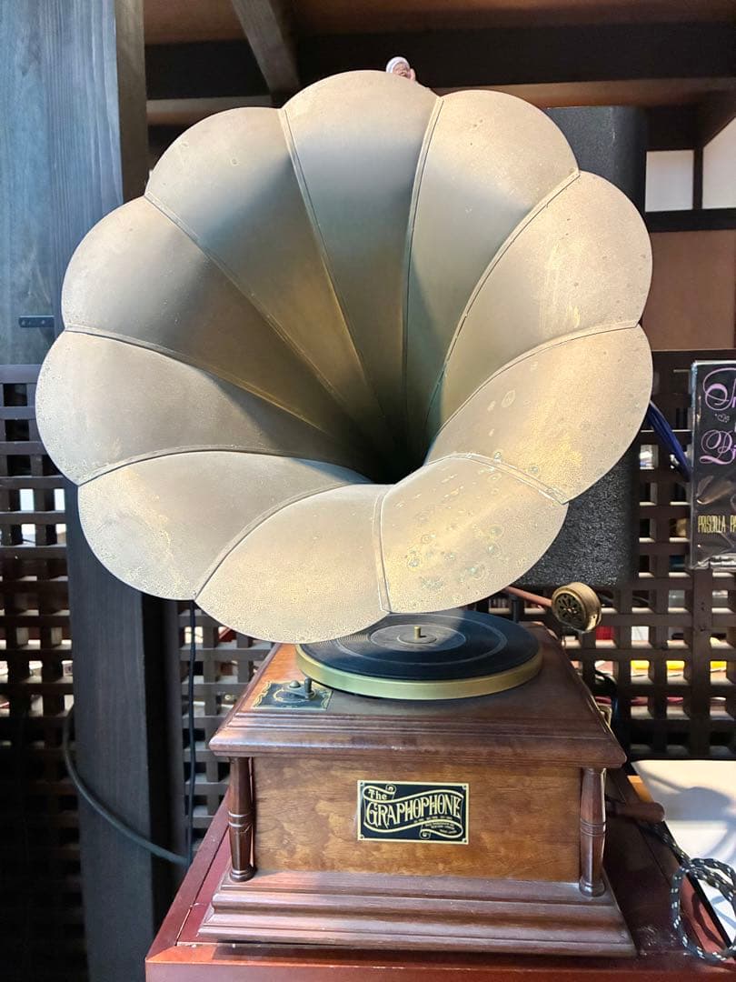 S*n様 蓄音機 アンティーク グラモフォン 木製 大型ホーン 針無し