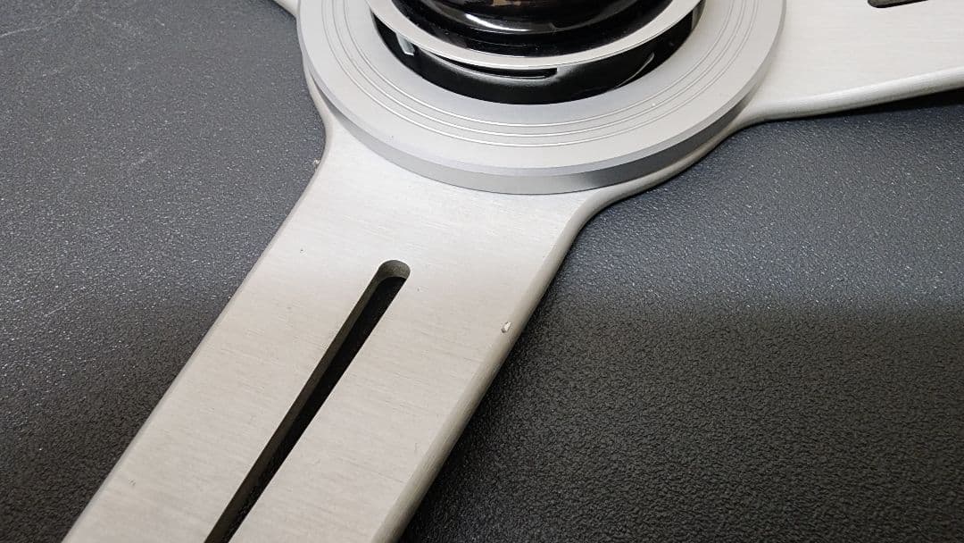 ナルディ　クラシック　36ф