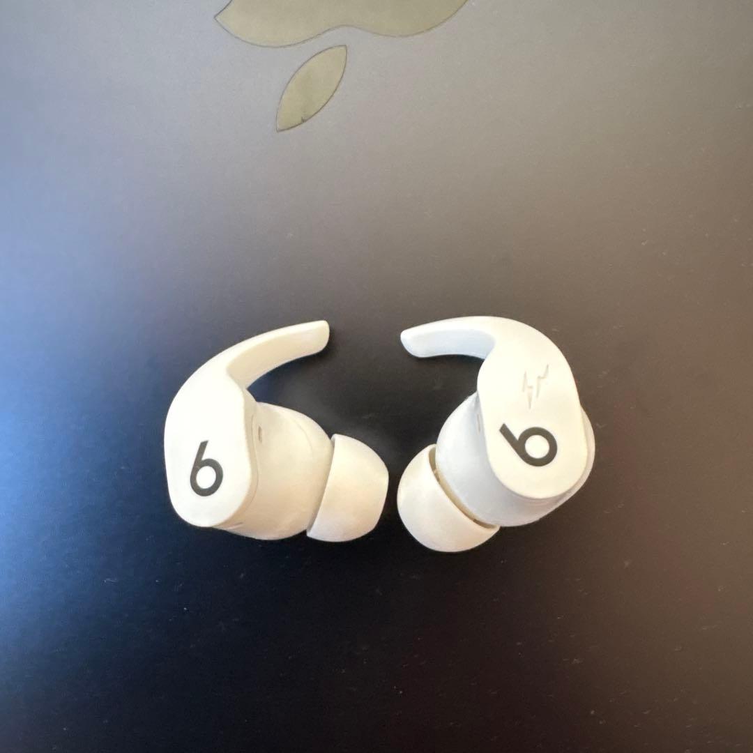 Beats fragment イヤホン