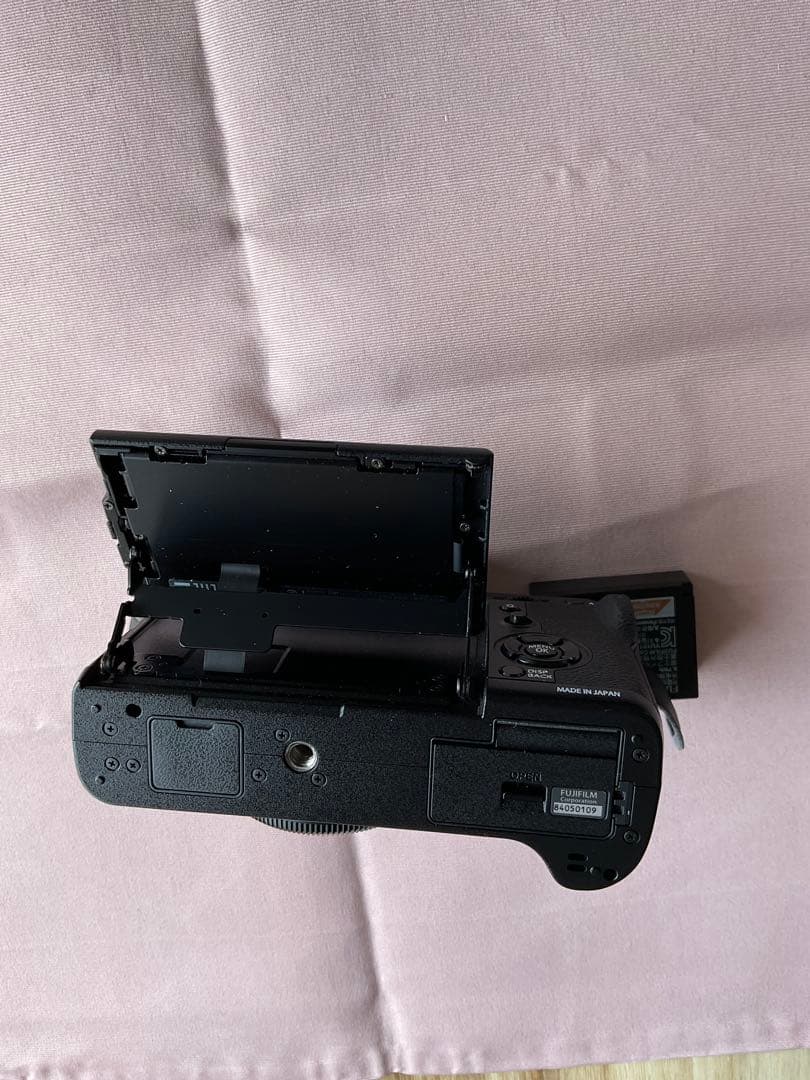 たく　美品　富士フイルム X-T2 ボディ 付属品完備　おまけ付き