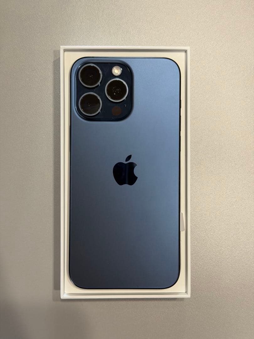iPhone 15 pro max 256GB simフリー
