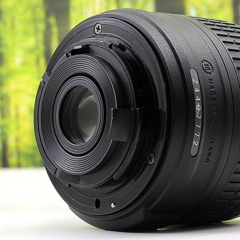 ショット数2126枚☆スマホ転送機能付☆Nikon D5500+35㎜単焦点