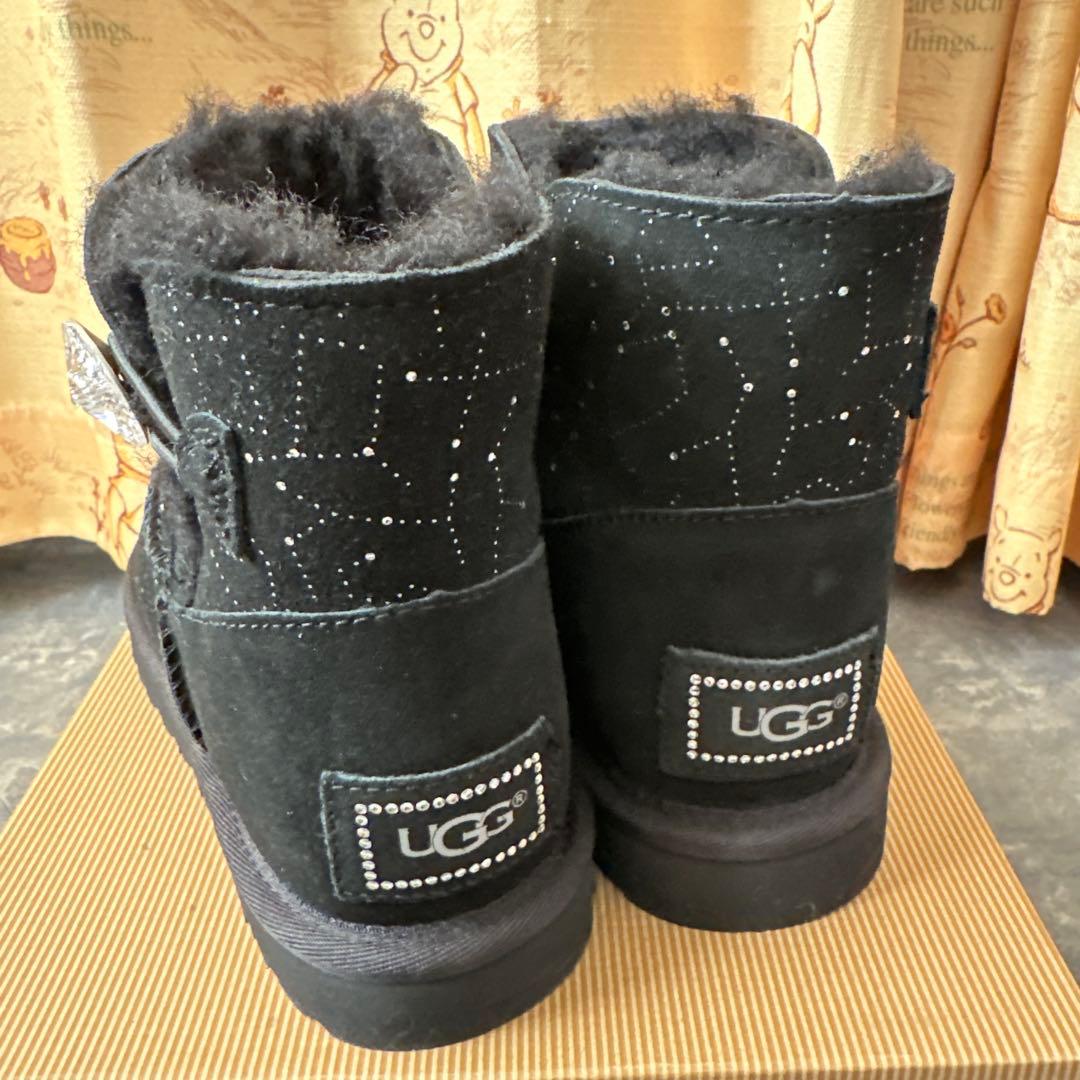 UGG 黒 星座模様 ムートンブーツ