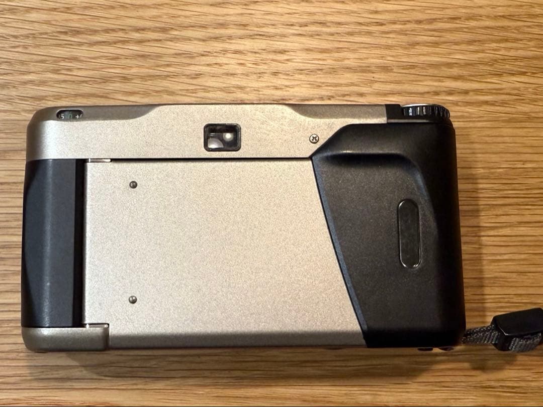 CONTAX T2 フィルムカメラ（中古・動作確認済み）