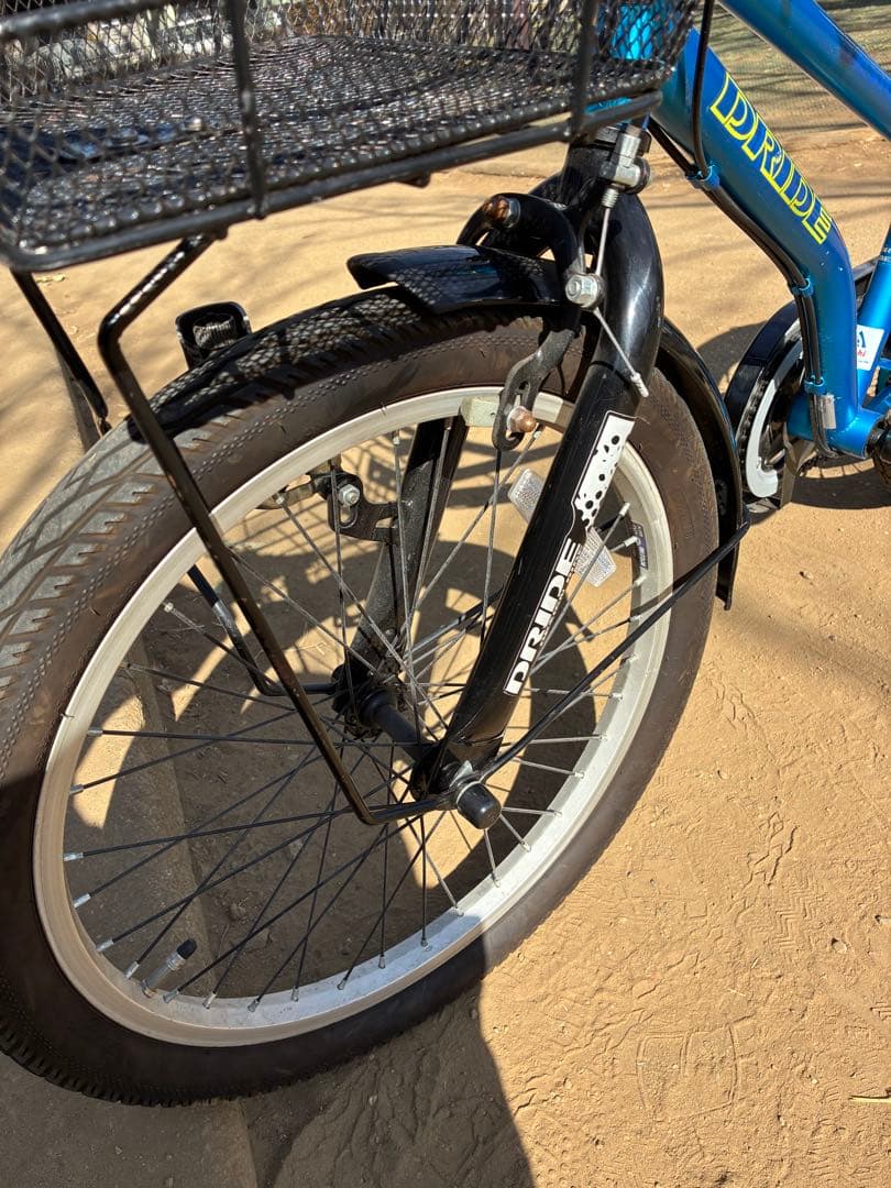 世田谷区直接引渡し限定20インチ　あさひ　ドライド　6段階変速　子供用自転車 青