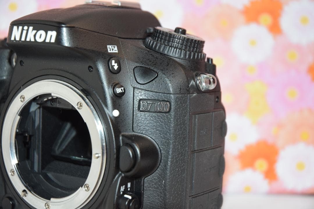 美品❤ニコン Nikon D7100❤スマホ転送❤ダブルレンズ❤本格一眼❤高性能