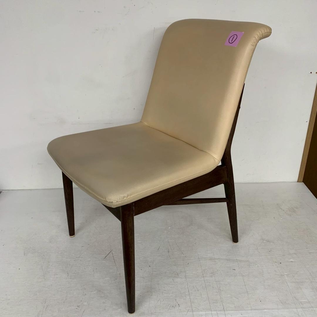 【カリモク】 刈谷木工 ダイニングチェア 木製 椅子 国産家具 ① A0824