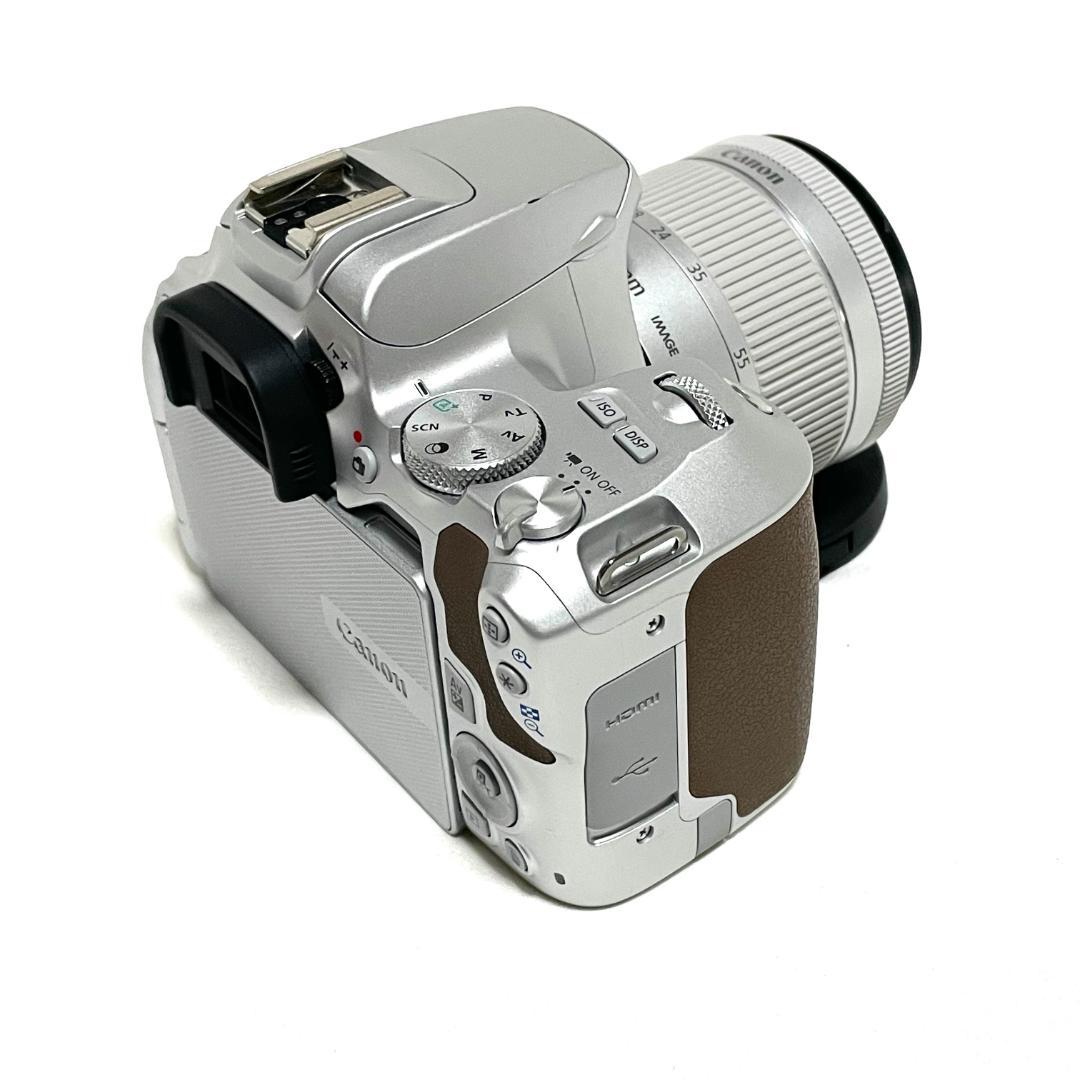 高性能で軽い ❣️Canon EOS Kiss X10 シルバー 標準レンズ