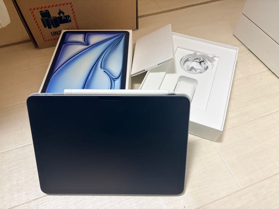 iPad Air M3 128GB Wi-Fi 11インチ PITAKAケース付