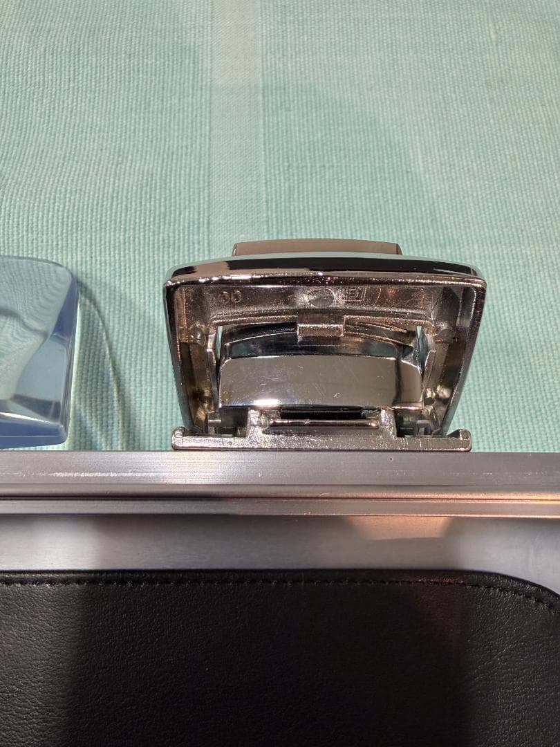 エリートシリーズ CEM ゼロハリバートン ポリッシュブルー 美品です