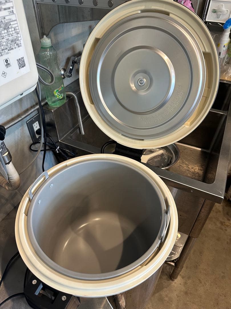 象印　業務用　保温ジャー　4.4升　TH-GS80 美品