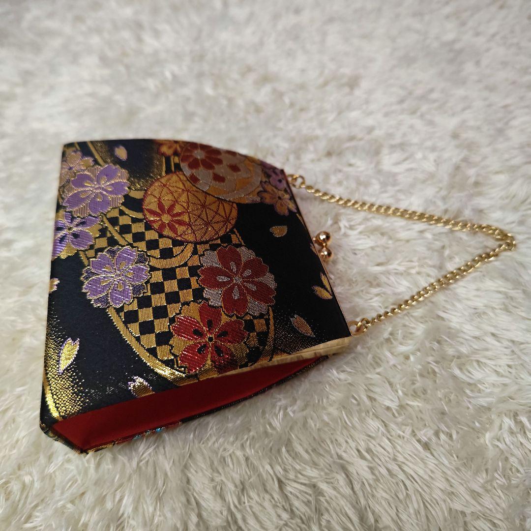 七五三　7歳　草履とバッグ　筥迫セット　ブラック　黒系　ゴールド　花柄　鞠