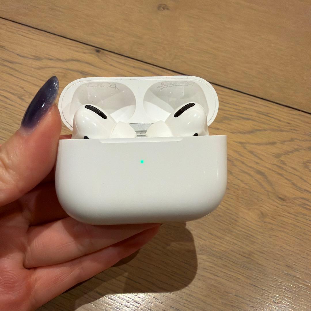 Airpods pro 第二世代　Lightning