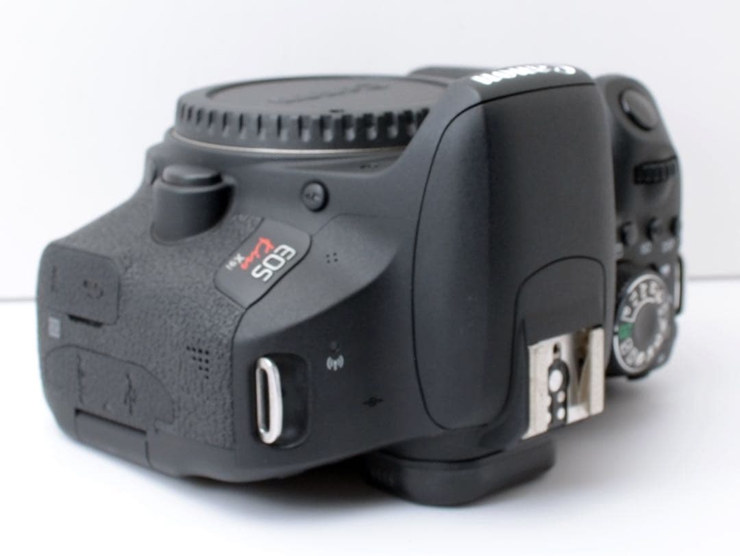 高倍率、単焦点付き！Canon EOS kiss X9i★Wi-Fi内蔵